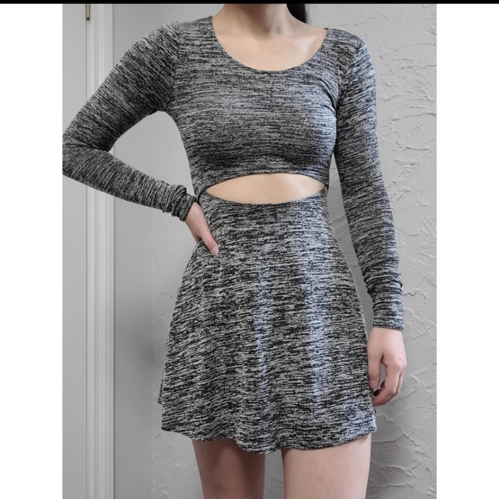 Aritzia Wilfred Free Solange Dress - Picture 1 of 9